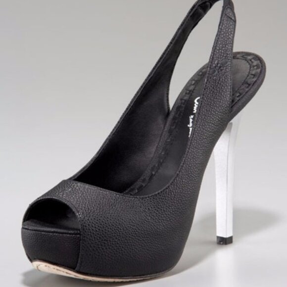 Alice + Olivia Nadine Metal-Heel Stingray Heels Size 9.5 - Picture 1 of 12
